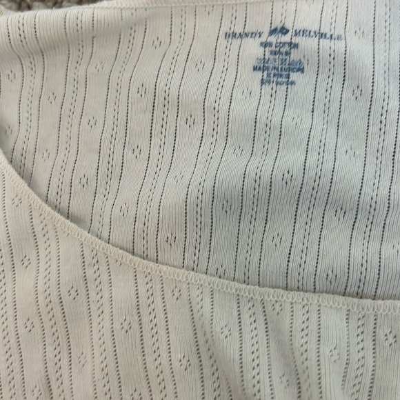 Brandy Melville Long Sleeve - Picture 3 of 3